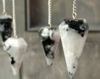 Gemstone Pendulums Wholesale  – Assorted Crystal Pendulums
